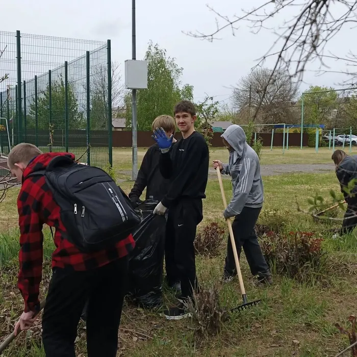 e3c93cf6-92c8-4a7a-8697-3cd37f3a7898