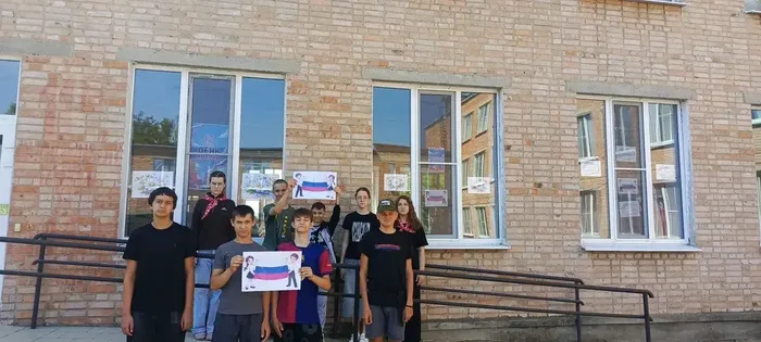 Обучающиеся МБОУ СОШ №2 стали участниками муниципального этапа Всероссийской акции «#РодинойГоржусь»